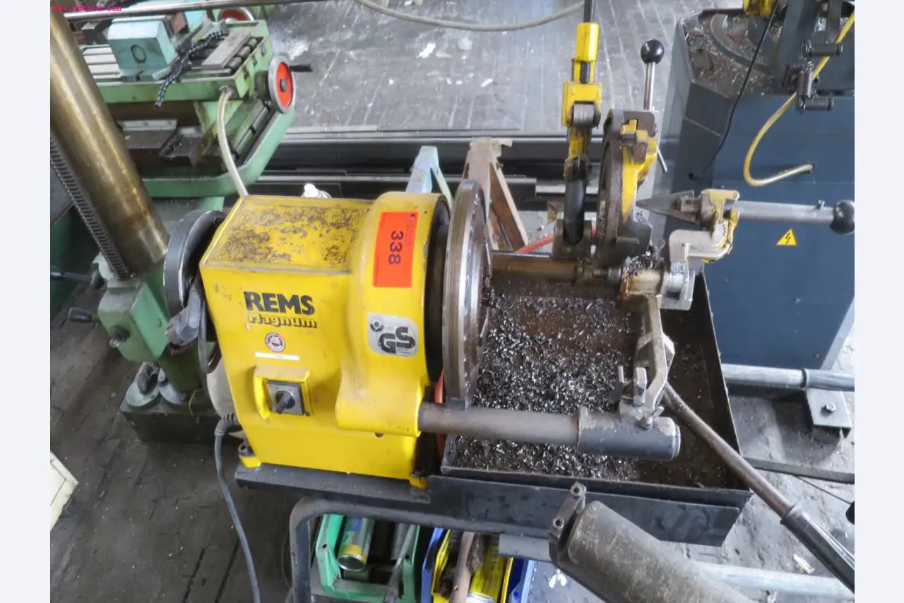 Máquinas dos sectores da fiação, tecelagem e tinturaria - Localização 79787 Lauchringen-1