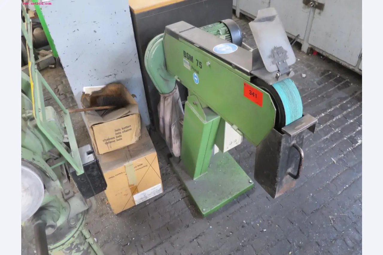 Máquinas dos sectores da fiação, tecelagem e tinturaria - Localização 79787 Lauchringen-1