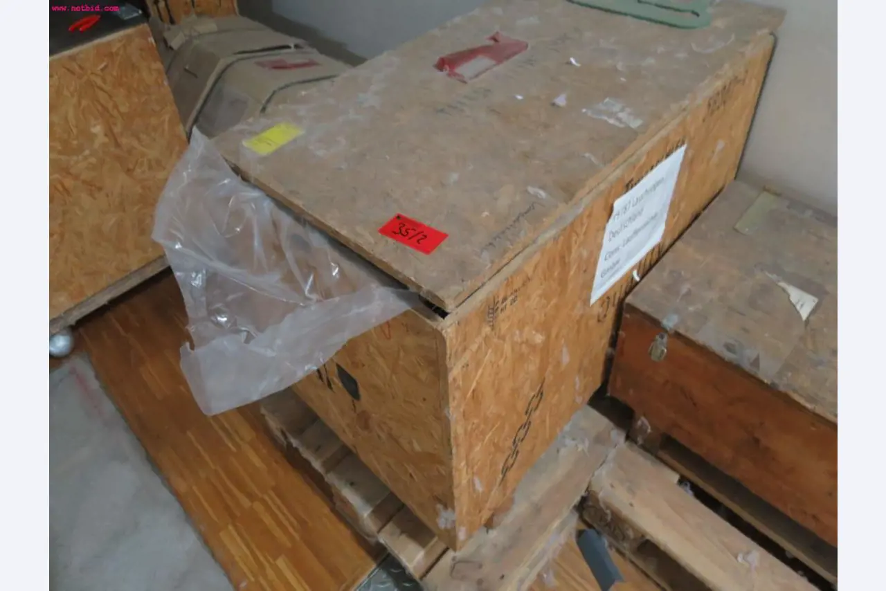 Máquinas dos sectores da fiação, tecelagem e tinturaria - Localização 79787 Lauchringen-1