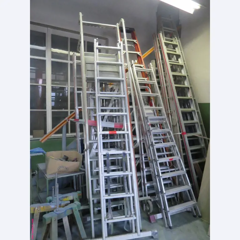 Máquinas dos sectores da fiação, tecelagem e tinturaria - Localização 79787 Lauchringen-1