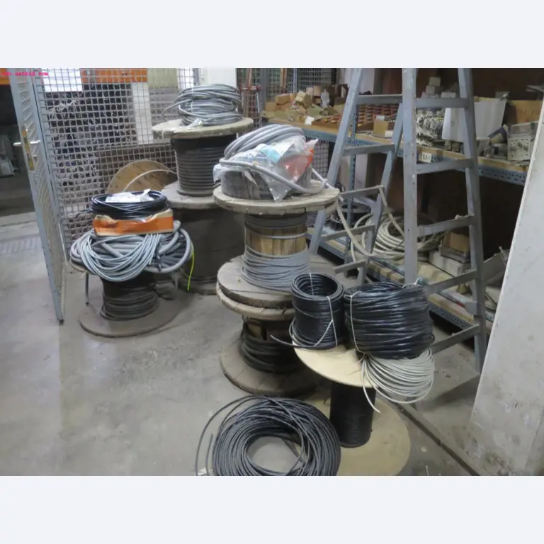 Máquinas dos sectores da fiação, tecelagem e tinturaria - Localização 79787 Lauchringen-2