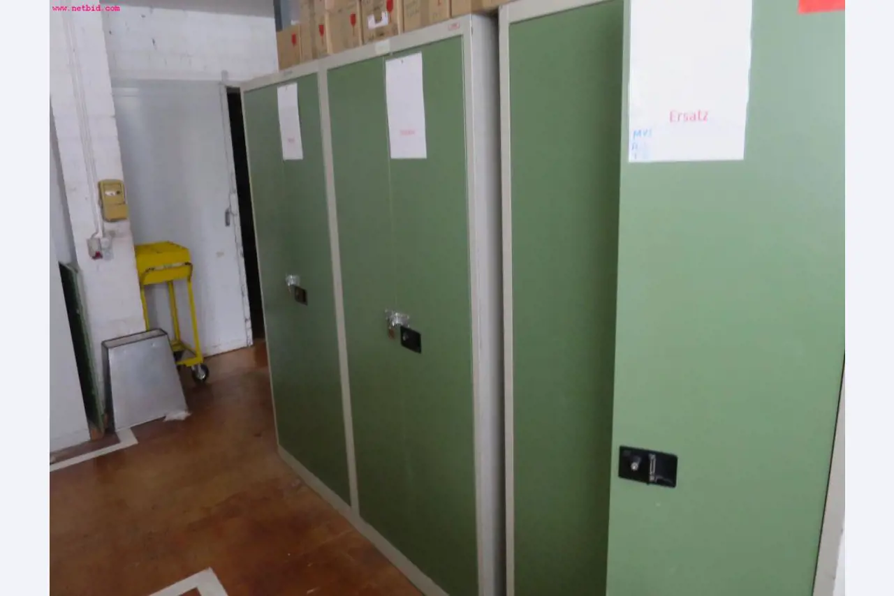 Máquinas dos sectores da fiação, tecelagem e tinturaria - Localização 79787 Lauchringen-1