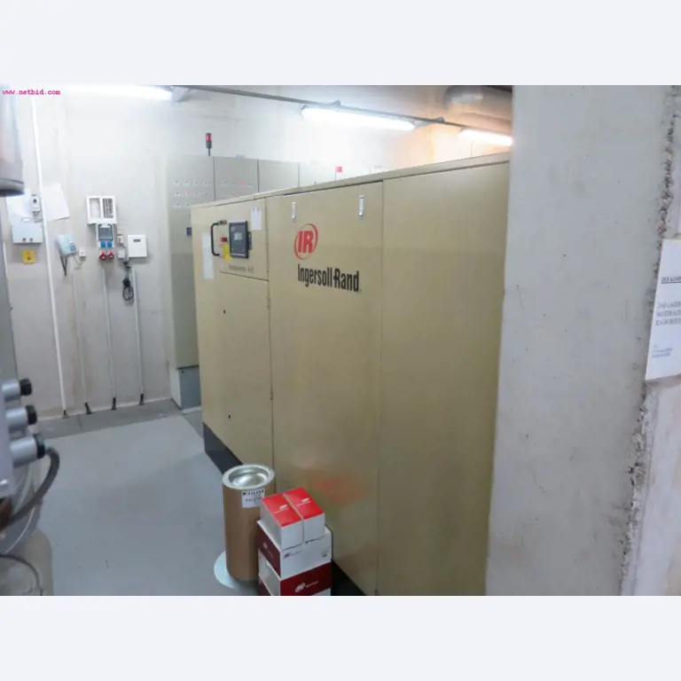 Máquinas dos sectores da fiação, tecelagem e tinturaria - Localização 79787 Lauchringen-2