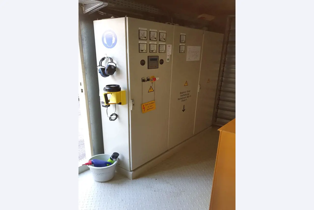 Máquinas dos sectores da fiação, tecelagem e tinturaria - Localização 79787 Lauchringen-14