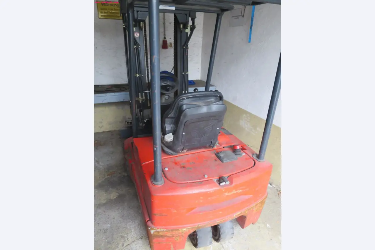 Máquinas dos sectores da fiação, tecelagem e tinturaria - Localização 79787 Lauchringen-1