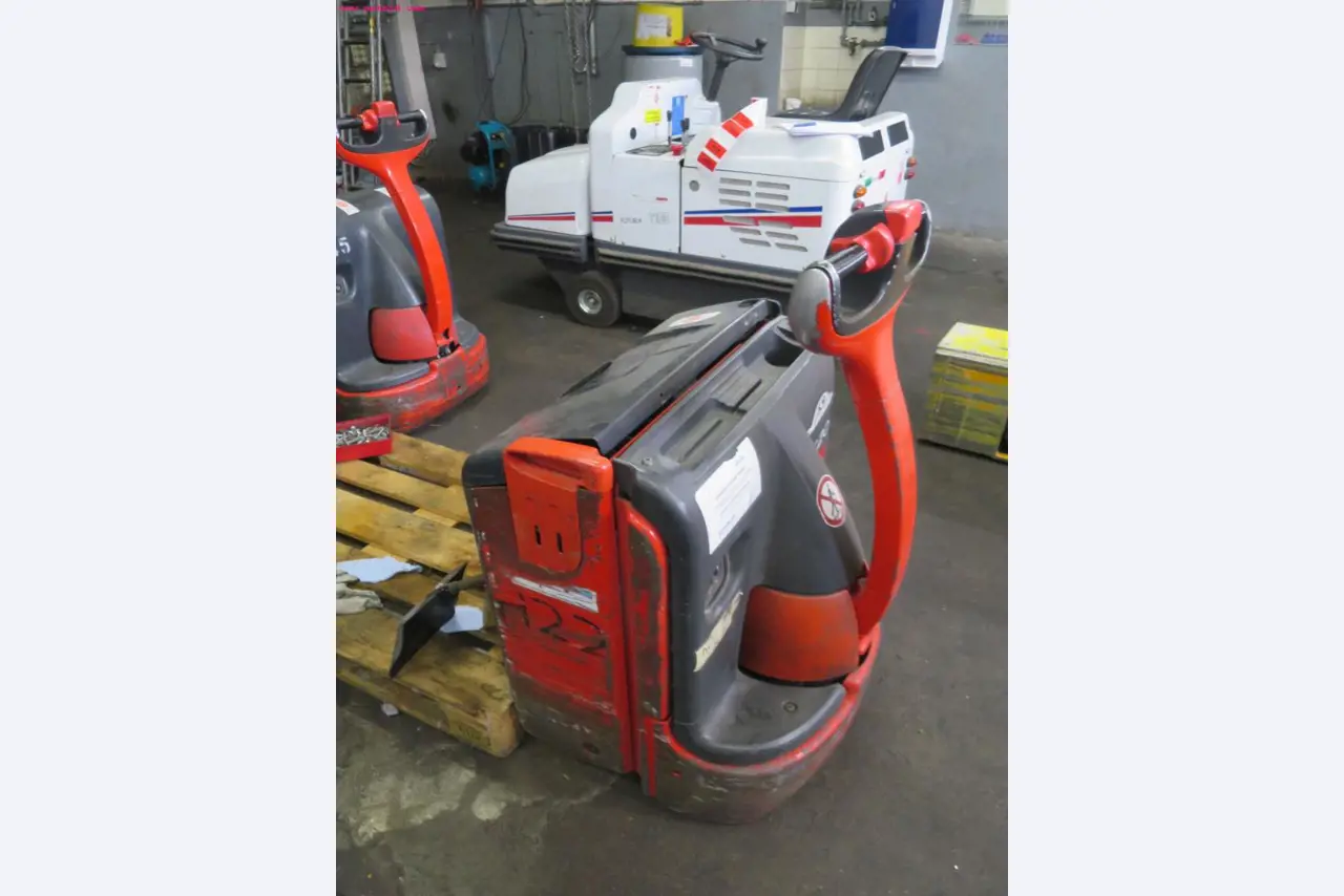 Máquinas dos sectores da fiação, tecelagem e tinturaria - Localização 79787 Lauchringen-2