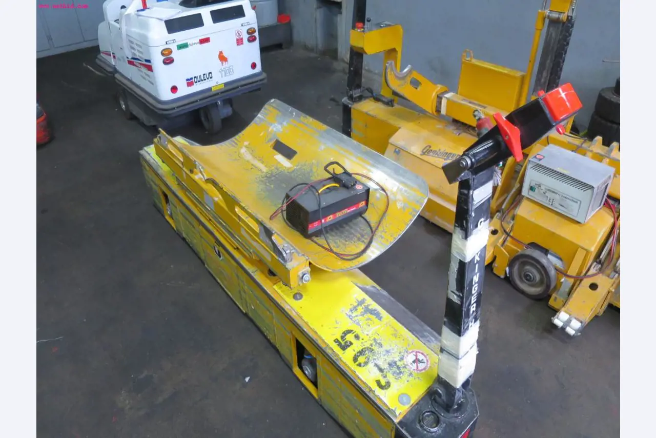 Máquinas dos sectores da fiação, tecelagem e tinturaria - Localização 79787 Lauchringen-4