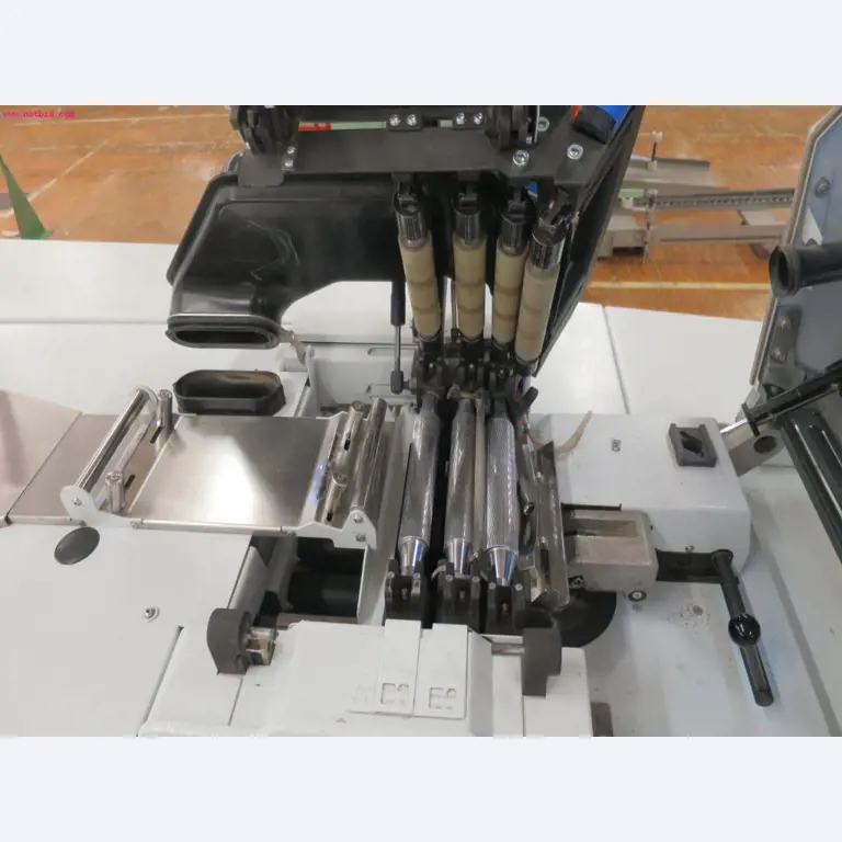 Máquinas dos sectores da fiação, tecelagem e tinturaria - Localização 79787 Lauchringen-7