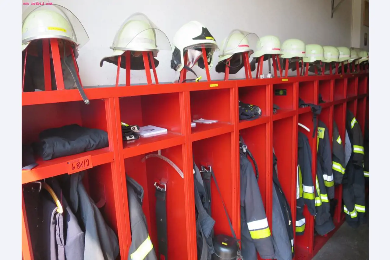 Máquinas dos sectores da fiação, tecelagem e tinturaria - Localização 79787 Lauchringen-1