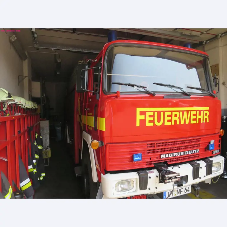 Máquinas dos sectores da fiação, tecelagem e tinturaria - Localização 79787 Lauchringen-2