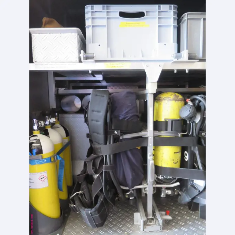 Máquinas dos sectores da fiação, tecelagem e tinturaria - Localização 79787 Lauchringen-6