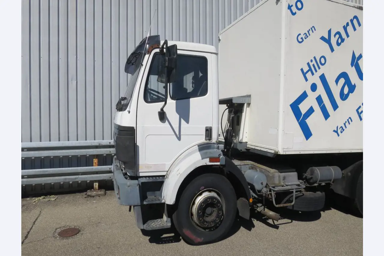 Máquinas dos sectores da fiação, tecelagem e tinturaria - Localização 79787 Lauchringen-2