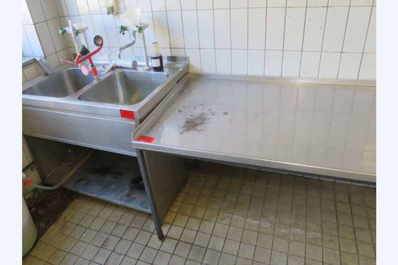 Comprehensive machinery from the sections pretreatment, dyeworks, finishing - Location 79541 Lörrach-1