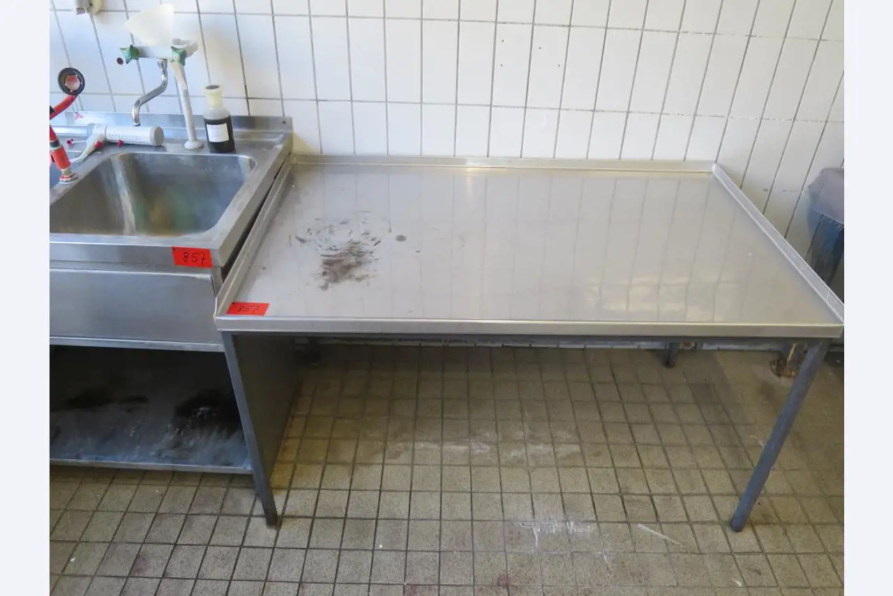 Comprehensive machinery from the sections pretreatment, dyeworks, finishing - Location 79541 Lörrach-2