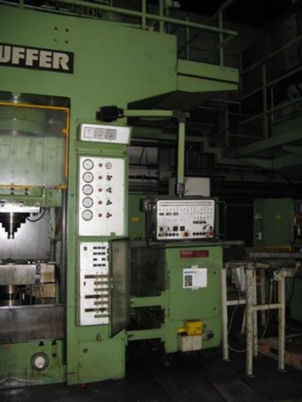 2 gepflegte, überzählige Ziehpressen -1