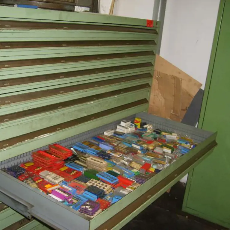 telescope drawer cabinet