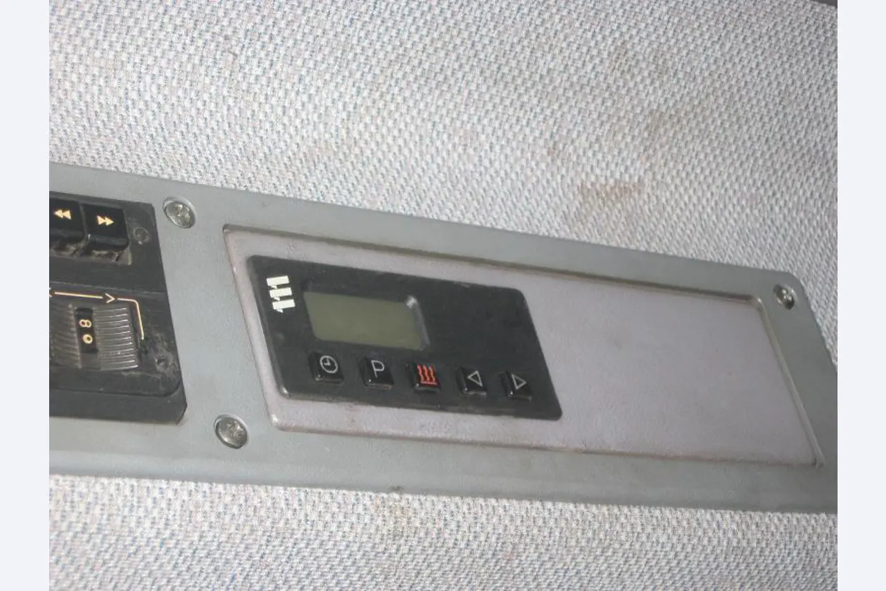 Working ship (direction finding boat) "Deepenschriewer IV" <br>and living barge "WS 3"-11