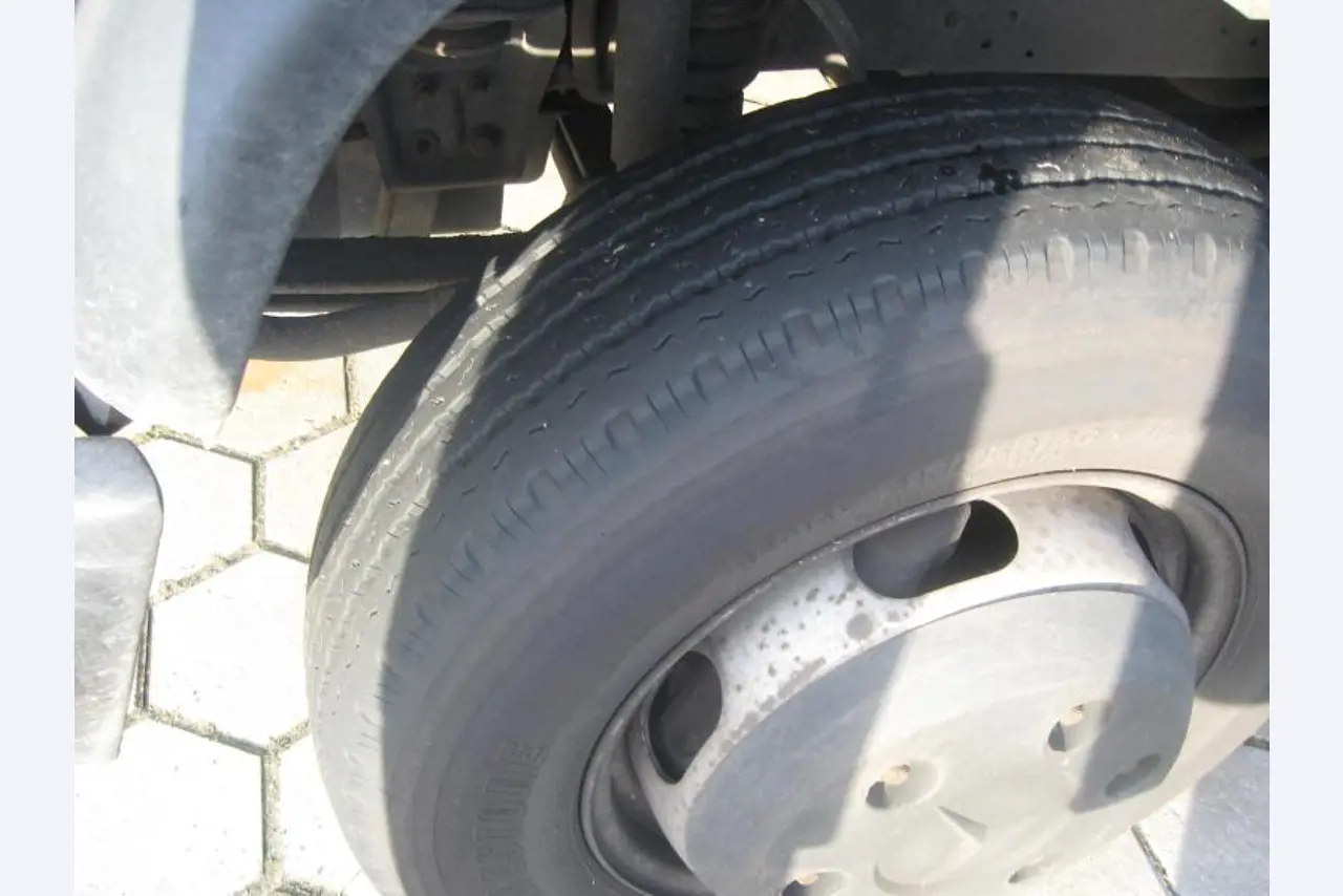 Working ship (direction finding boat) "Deepenschriewer IV" <br>and living barge "WS 3"-14