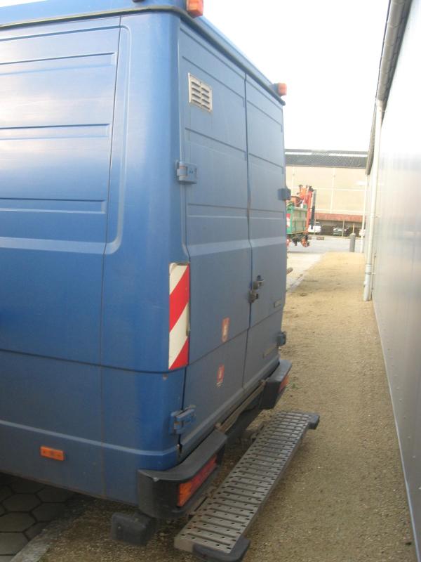 Working ship (direction finding boat) "Deepenschriewer IV" <br>and living barge "WS 3"-5