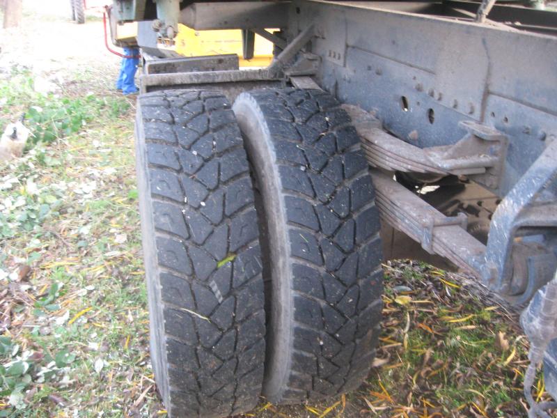 Bateau de travail (bateau-sonde) "Deepenschriewer IV&quot ; <br>ainsi que des barges d'habitation "WS 3&quot ;

-2