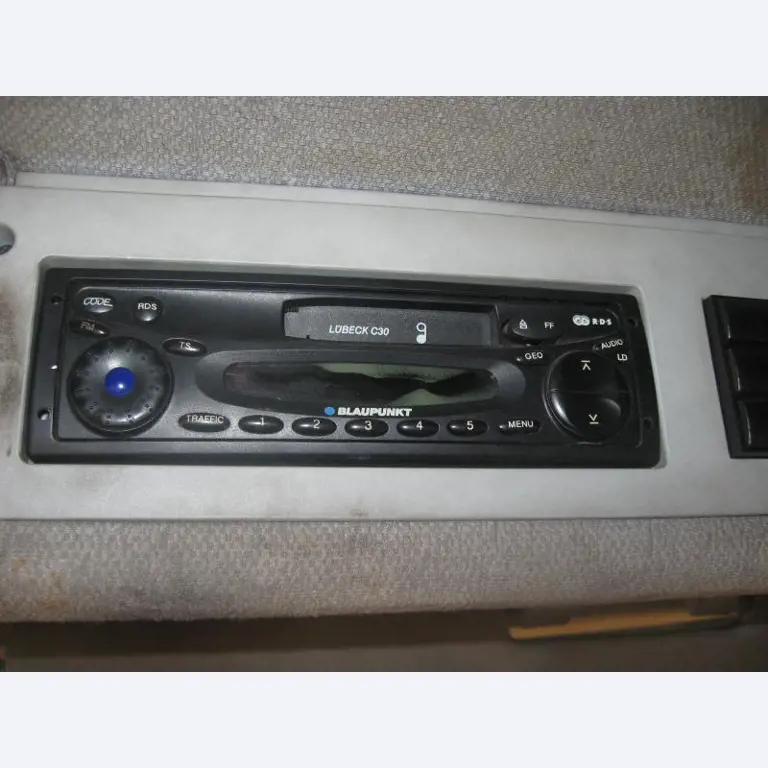 Barco de trabajo (barco de sondeo) "Deepenschriewer IV" <br>así como barcazas residenciales "WS 3"
-15