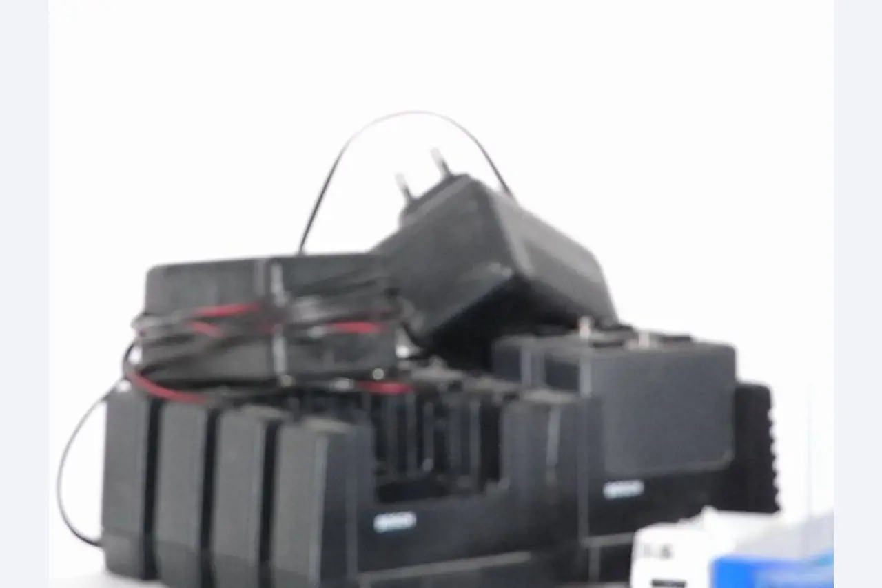 2 gepflegte Auflieger-2