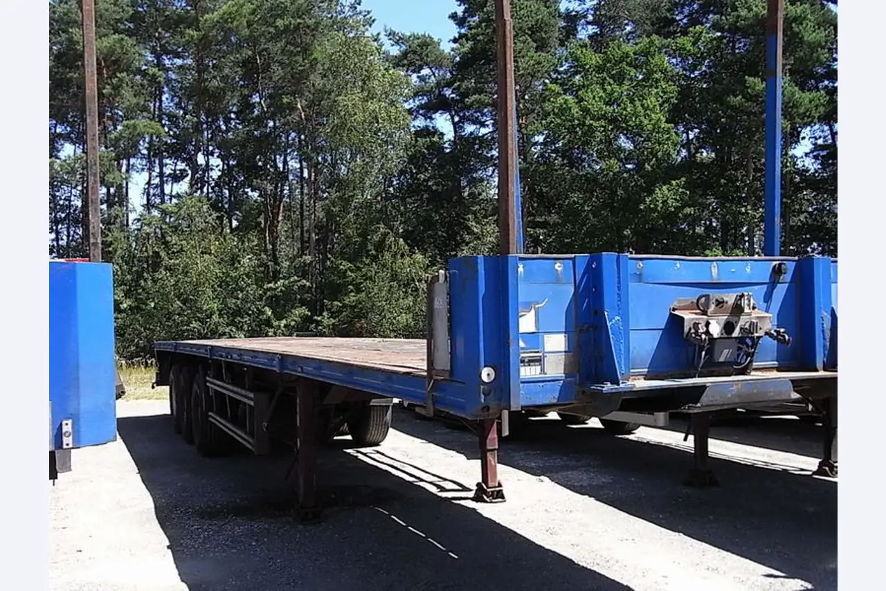 2 remolques en buen estado-2