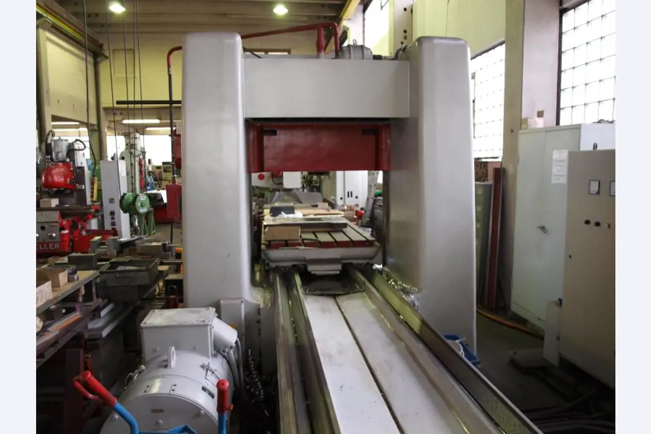 Empresa de fabricación de herramientas e ingeniería mecánica-2