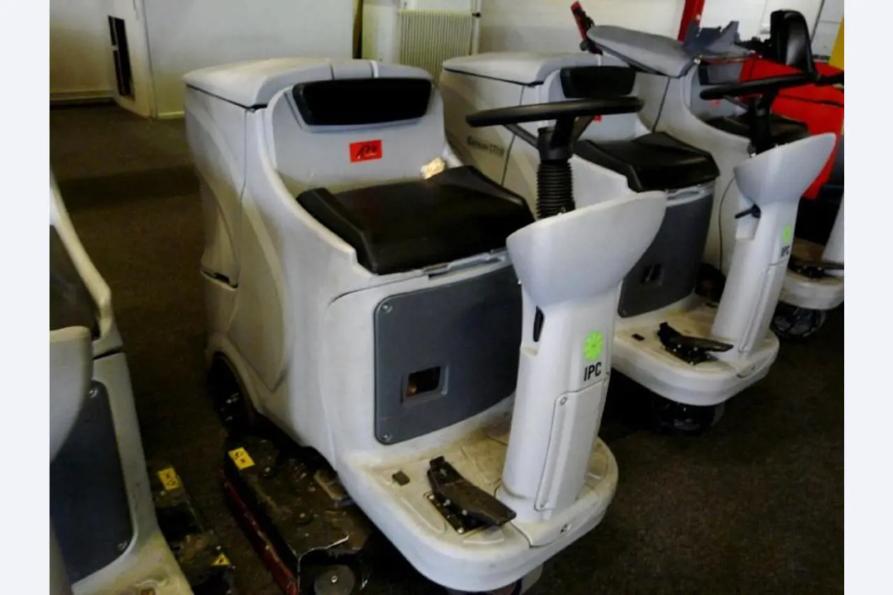 ATS Gebäudedienste GmbH<br>and additional orders-1