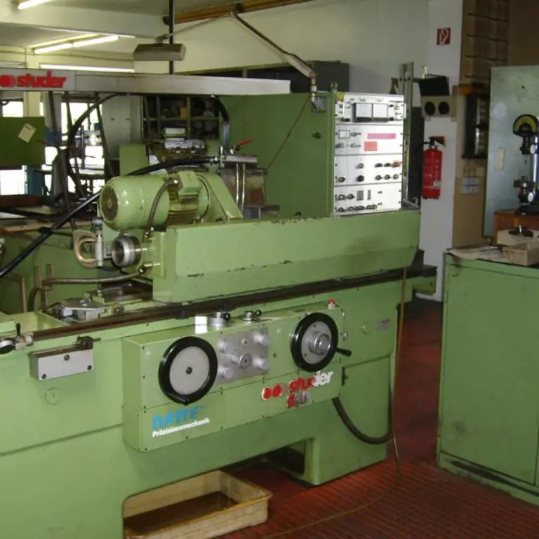 cyndrindical grinding machine Studer S 30 650-125 DR