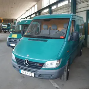 truck Mercedes Benz 208 CDi