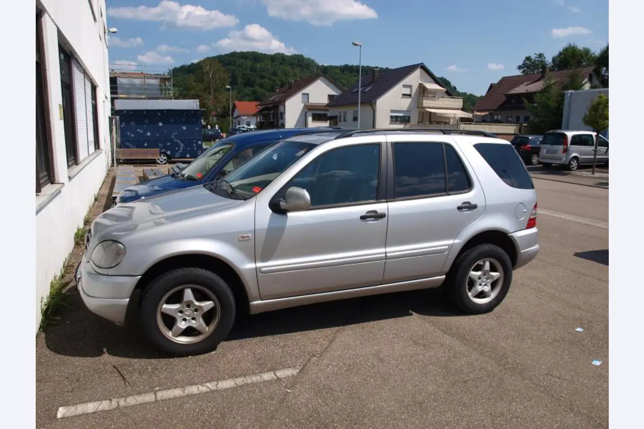 dobro vzdrževana vozila.-1