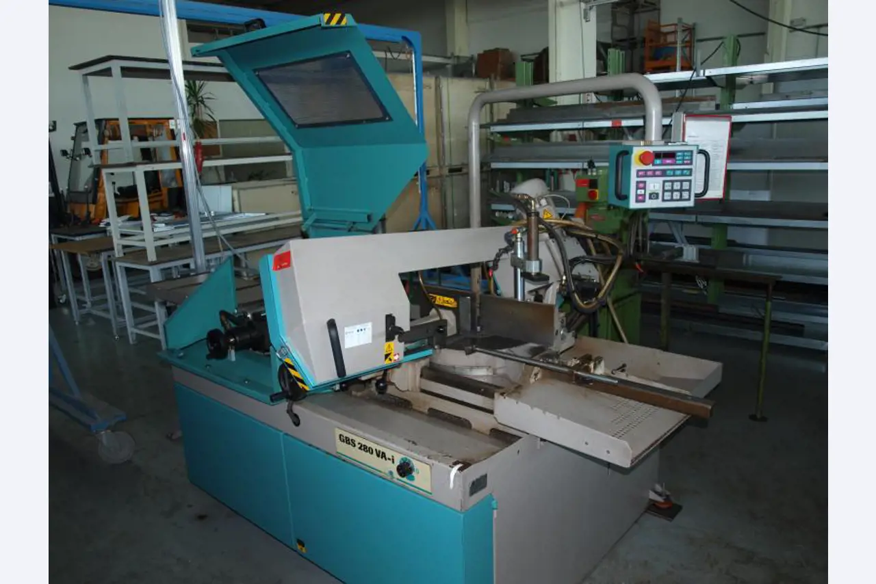 dobro vzdrževana vozila.-1