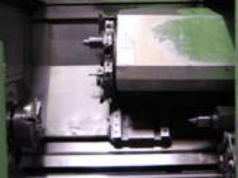 CNC-Drehmaschinen<br>Bearbeitungszentren

-4