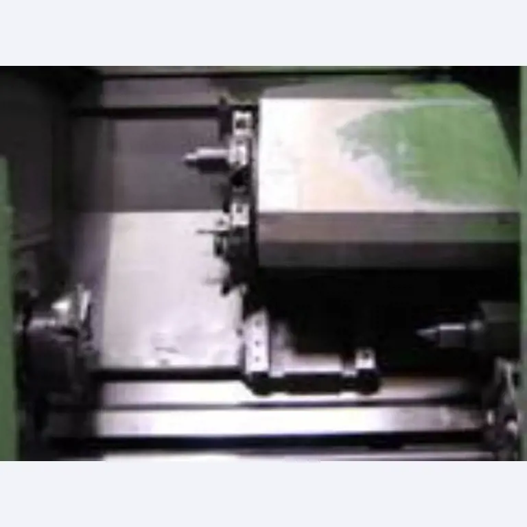 CNC-Drehmaschinen<br>Bearbeitungszentren
-4