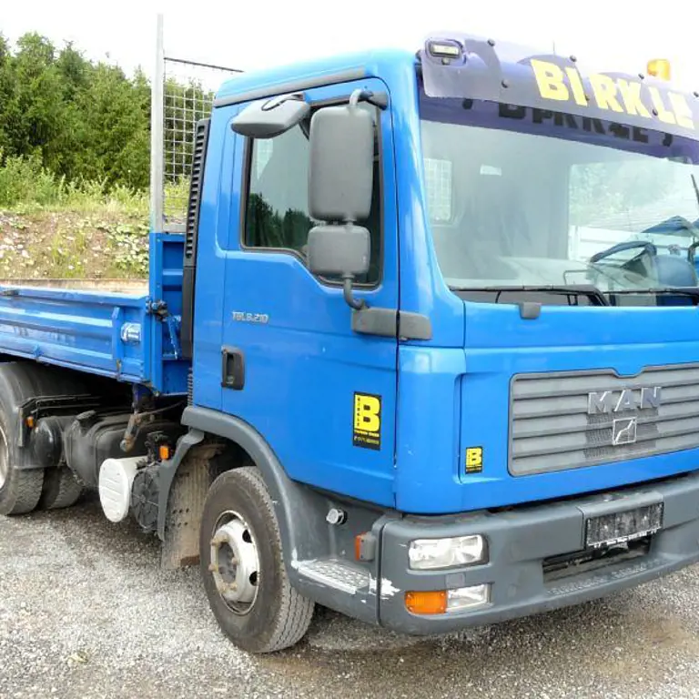 HGV MAN TGL 8.210