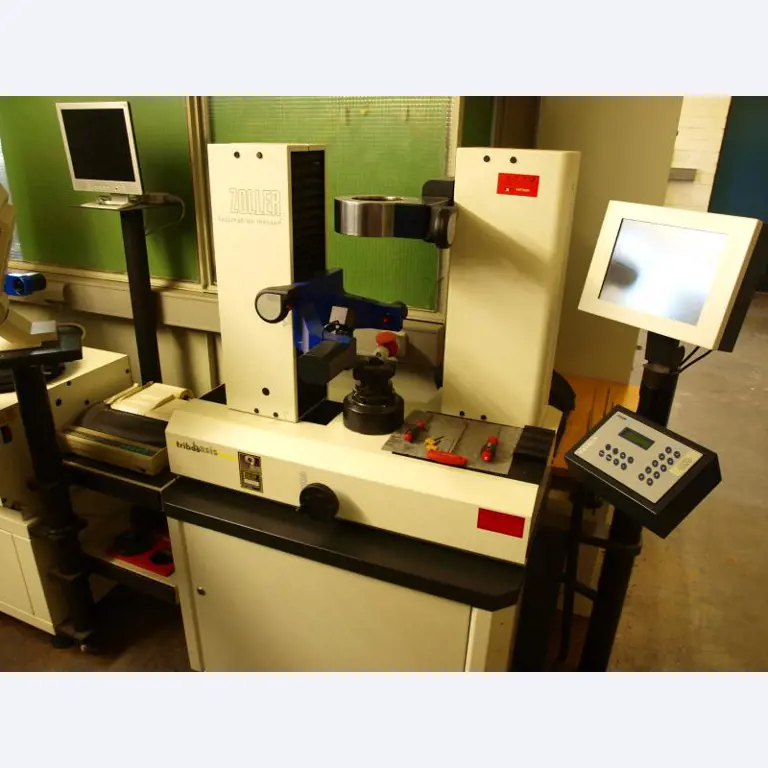 gepflegte Werkzeuge / <br>Zubehör sowie sonstige Betriebsmittel
-1