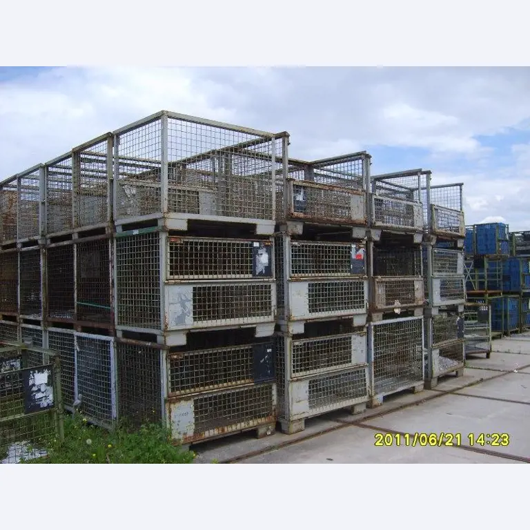 gepflegte Werkzeuge / <br>Zubehör sowie sonstige Betriebsmittel
-1