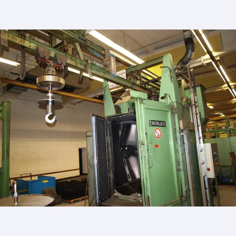 gepflegte Werkzeuge / <br>Zubehör sowie sonstige Betriebsmittel
-2