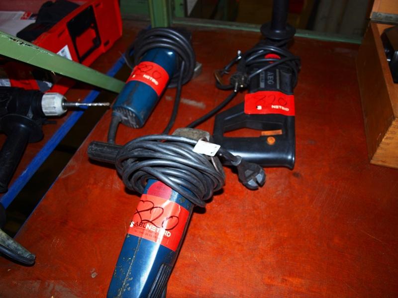 gepflegte Werkzeuge / <br>Zubehör sowie sonstige Betriebsmittel
-7