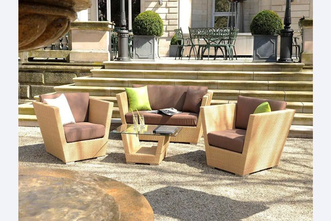Garden furniture sets made of meshwork-1