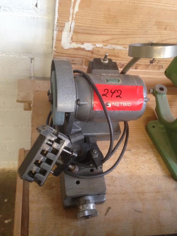 Werkzeug- und Holzbearbeitungsmaschinen sowie weitere Werkstattausrüstung -1