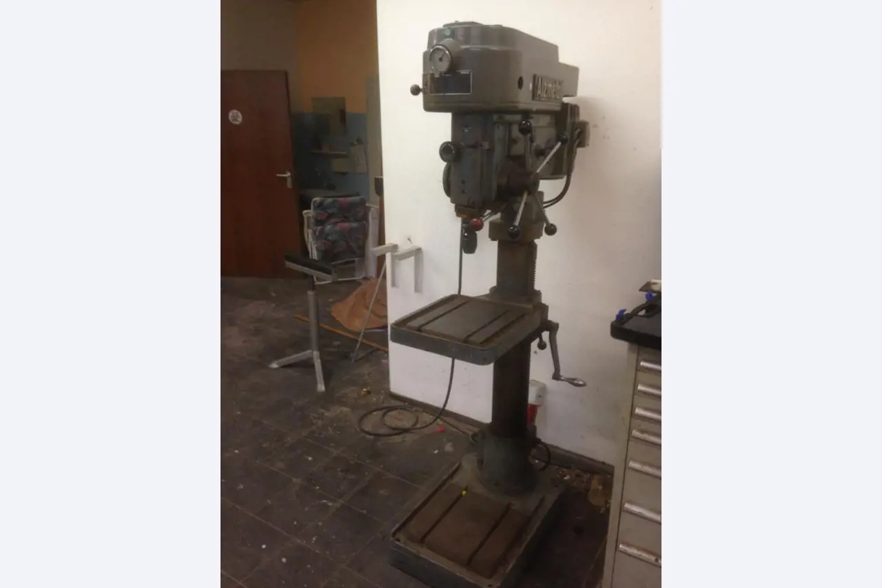 tools and woodworking machinery, workshop equipment-1