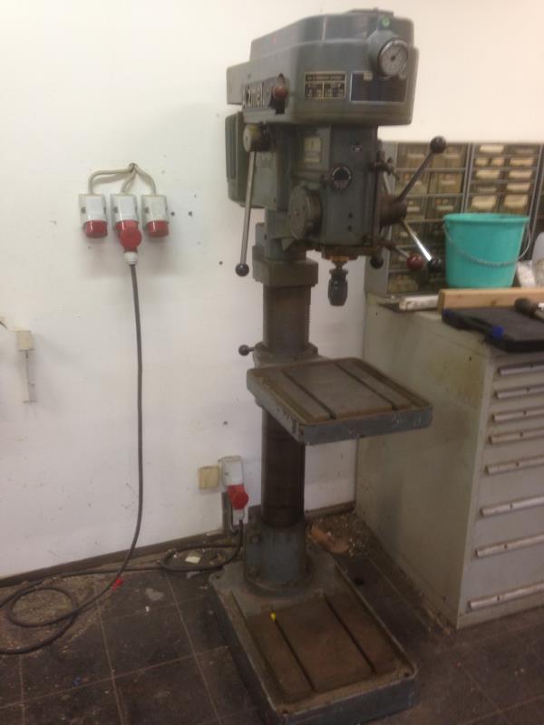 Máquinas-ferramentas, máquinas para trabalhar madeira e outros equipamentos de oficina-2