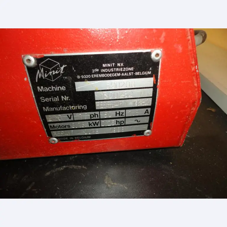 shoe- and locksmith-12