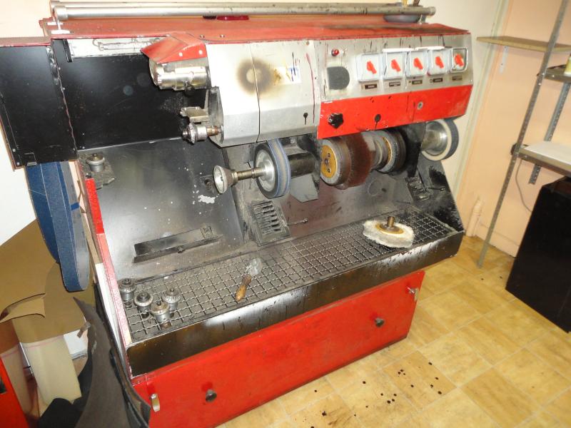 shoe- and locksmith-14