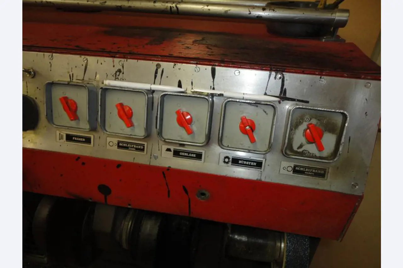 shoe- and locksmith-15