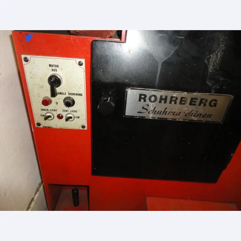 shoe- and locksmith-19
