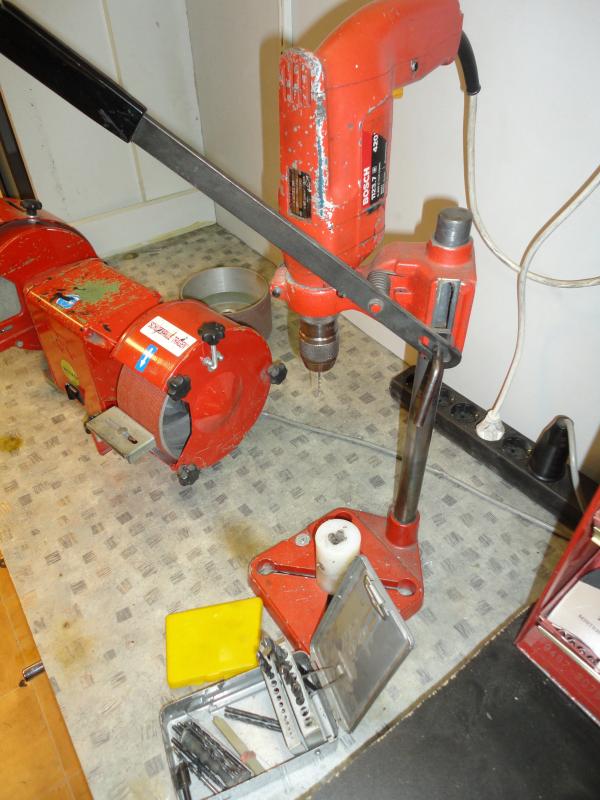 shoe- and locksmith-26