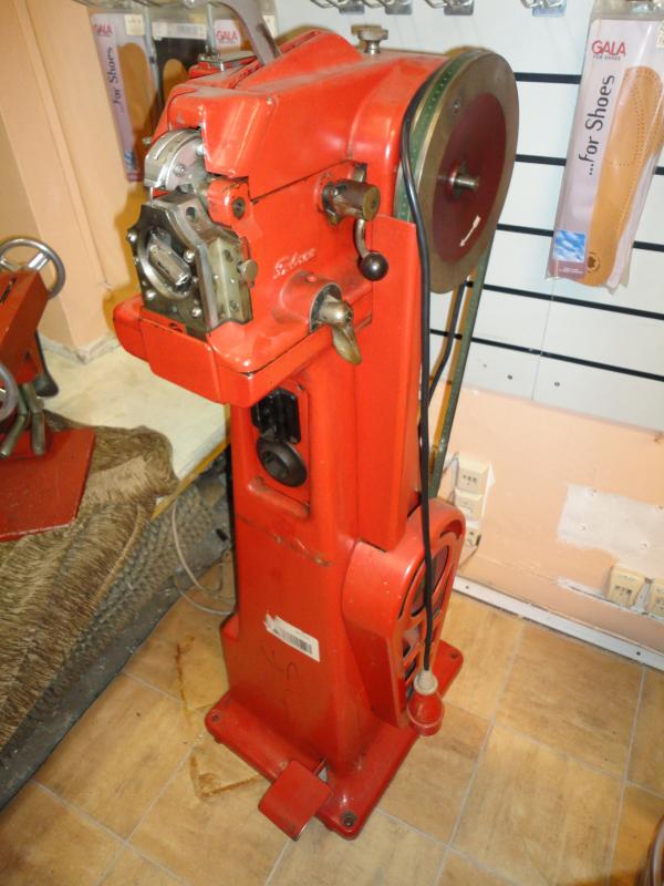 shoe- and locksmith-31